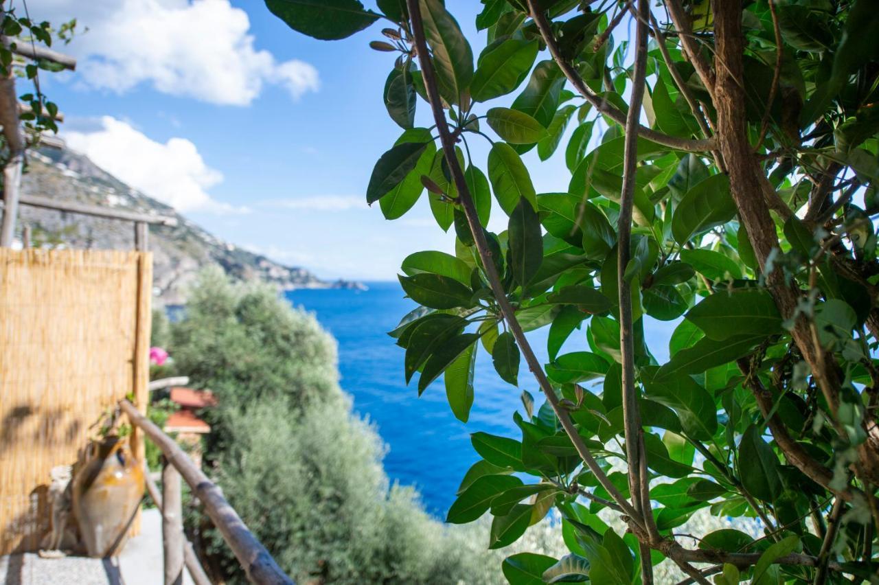 Sea Side Solandra Apartment Praiano Bagian luar foto