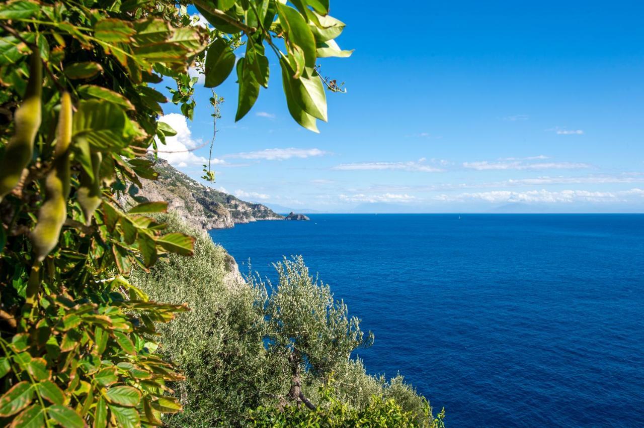 Sea Side Solandra Apartment Praiano Bagian luar foto