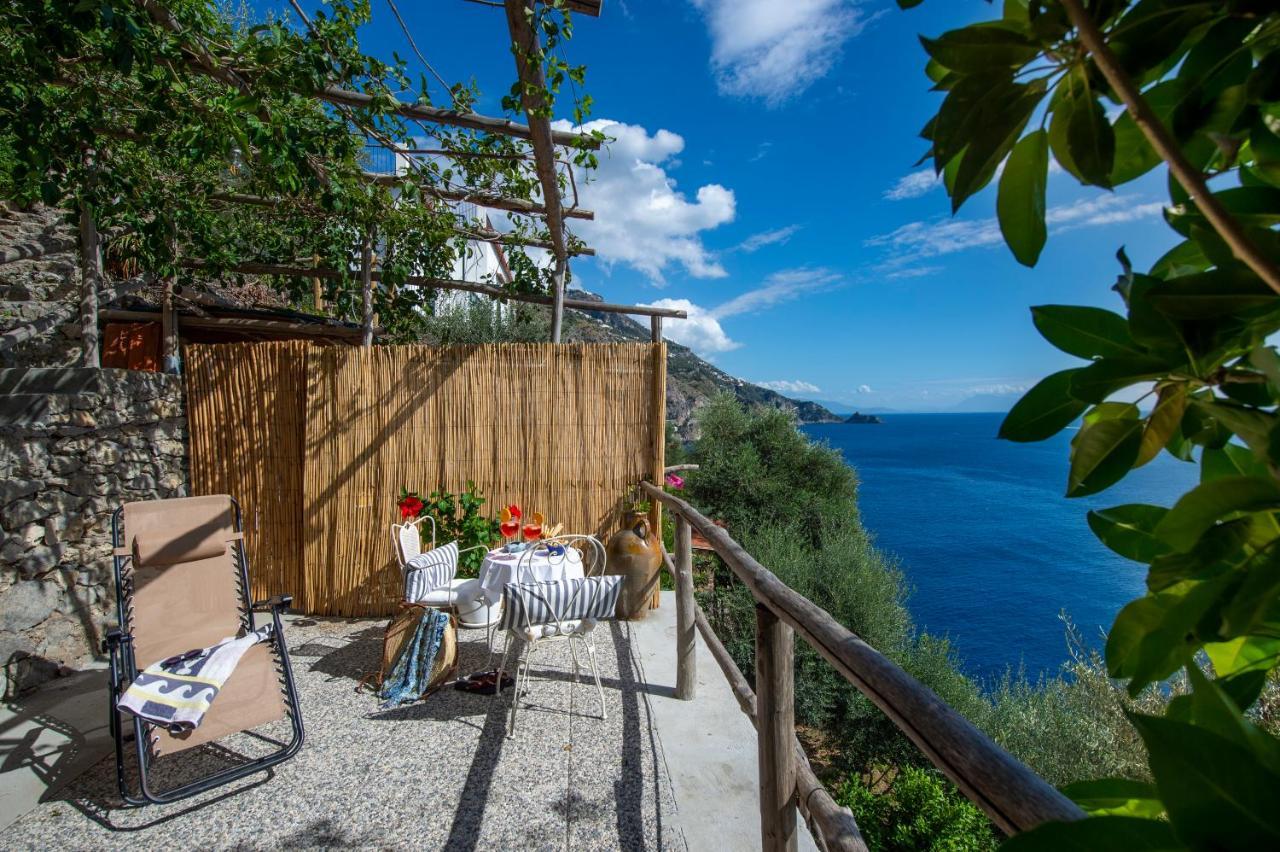 Sea Side Solandra Apartment Praiano Bagian luar foto